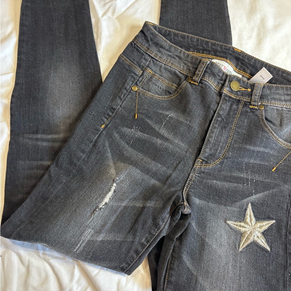 Women's Gray‎ Jeans with Star Detail